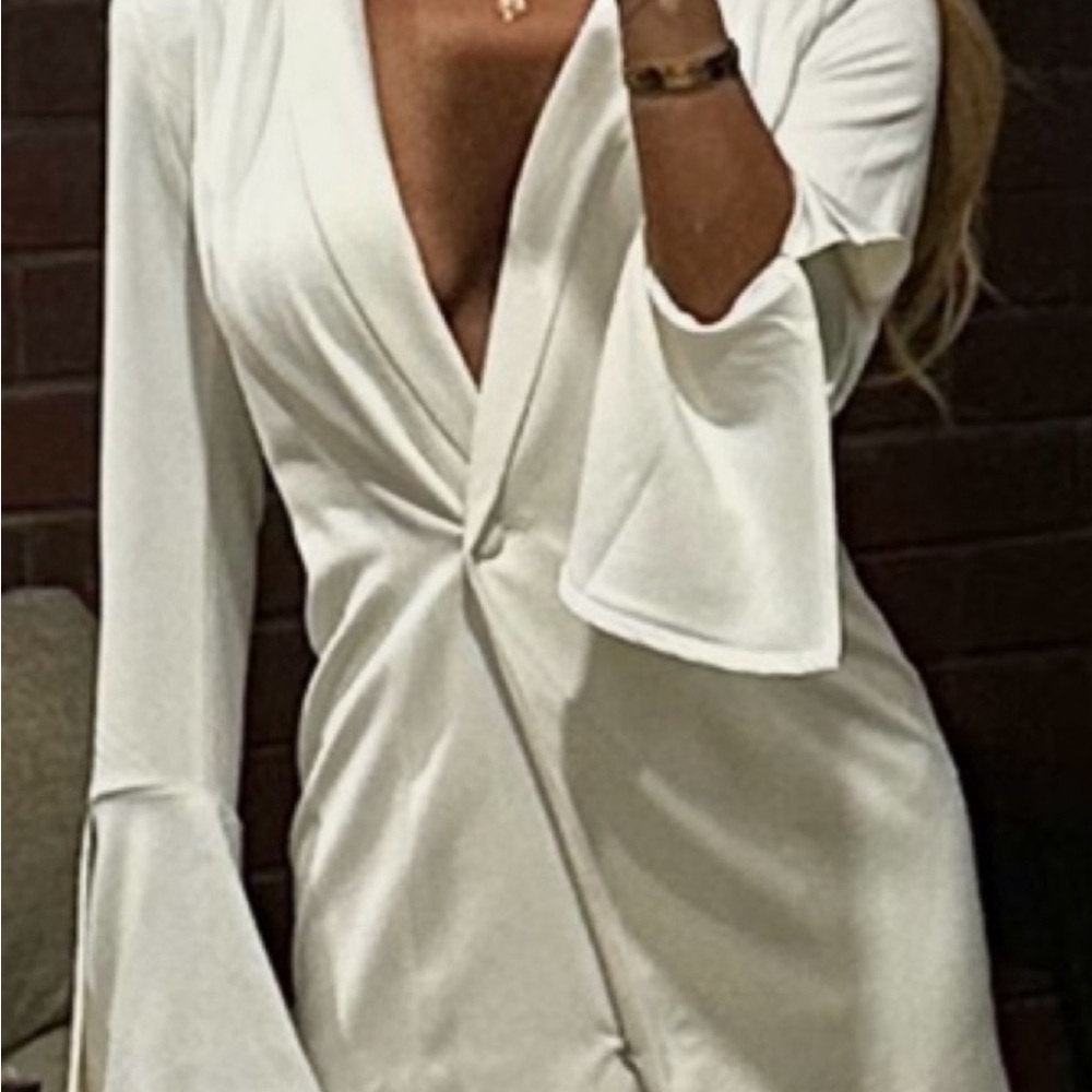 NBD WHITE BLAZER MINI DEESS SIZE XXS. DEEP V COCKTAIL COMO LA FLOR  NEW - Picture 3 of 10